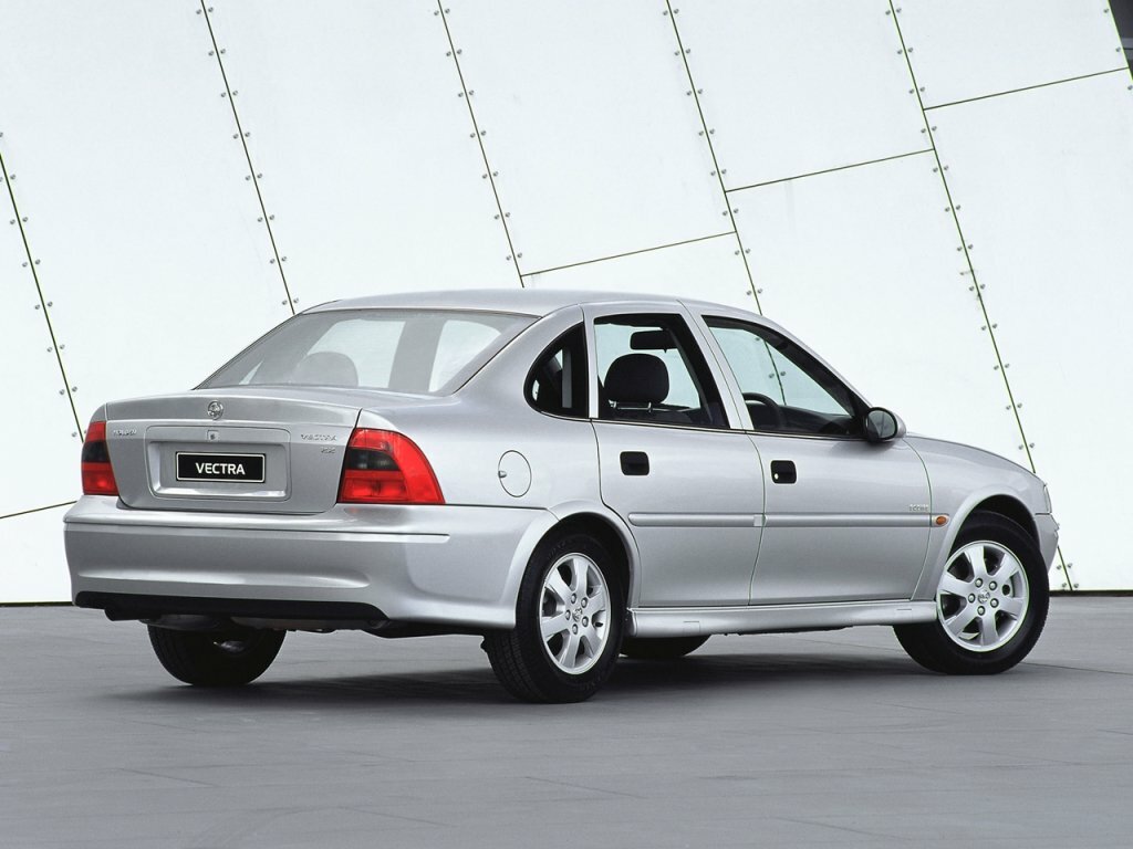 Holden Vectra 1998 – 2001 Седан — фото 3