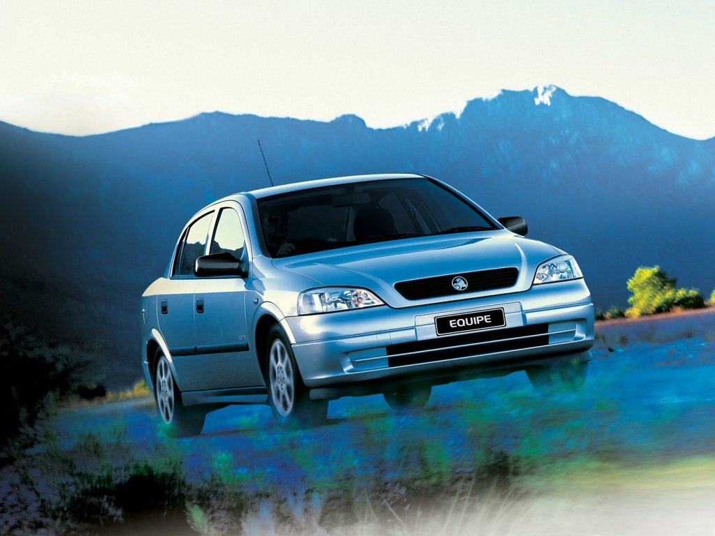 Holden Astra IV (TS) Седан