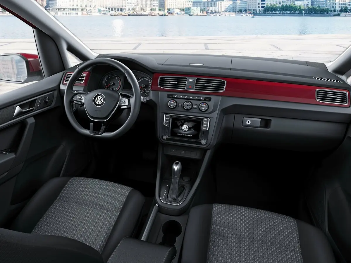 Volkswagen Caddy IV Компактвэн — фото 7