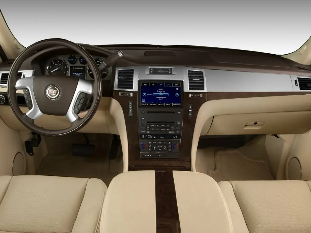Cadillac Escalade III Внедорожник 5 дв. ESV — сүрөт 4