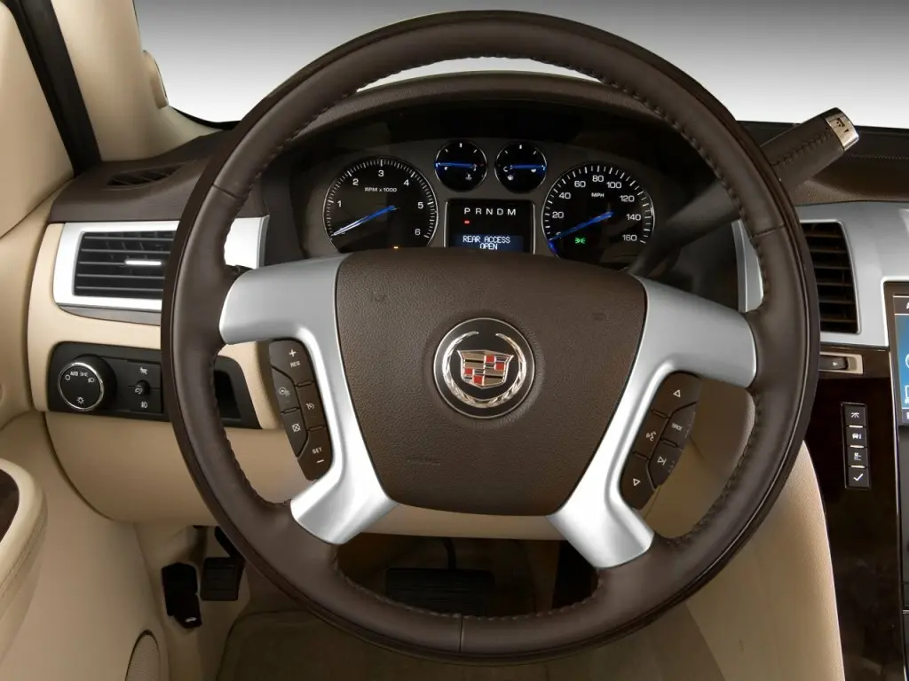 Cadillac Escalade III Внедорожник 5 дв. ESV — сүрөт 6