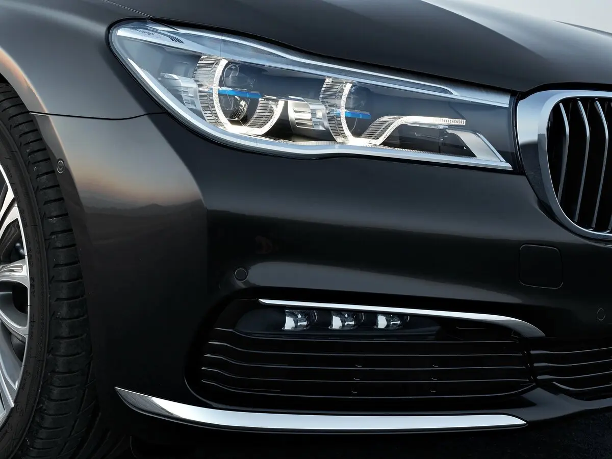 BMW 7 серии VI (G11/G12) Седан Long — photo 16