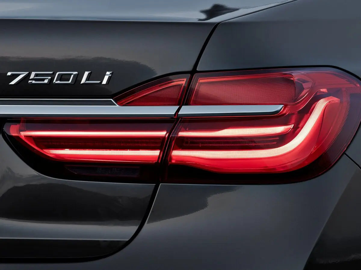 BMW 7 серии VI (G11/G12) Седан Long — photo 17
