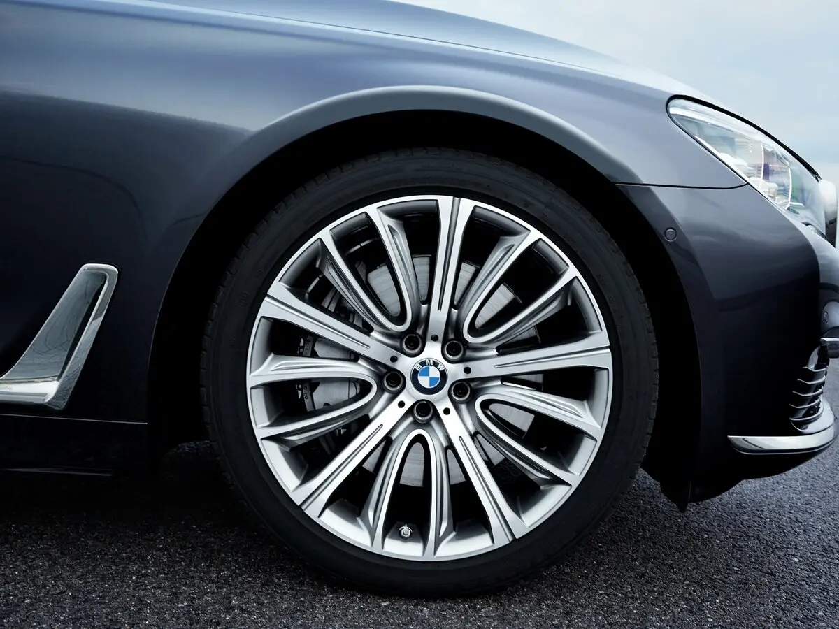 BMW 7 серии VI (G11/G12) Седан Long — photo 20