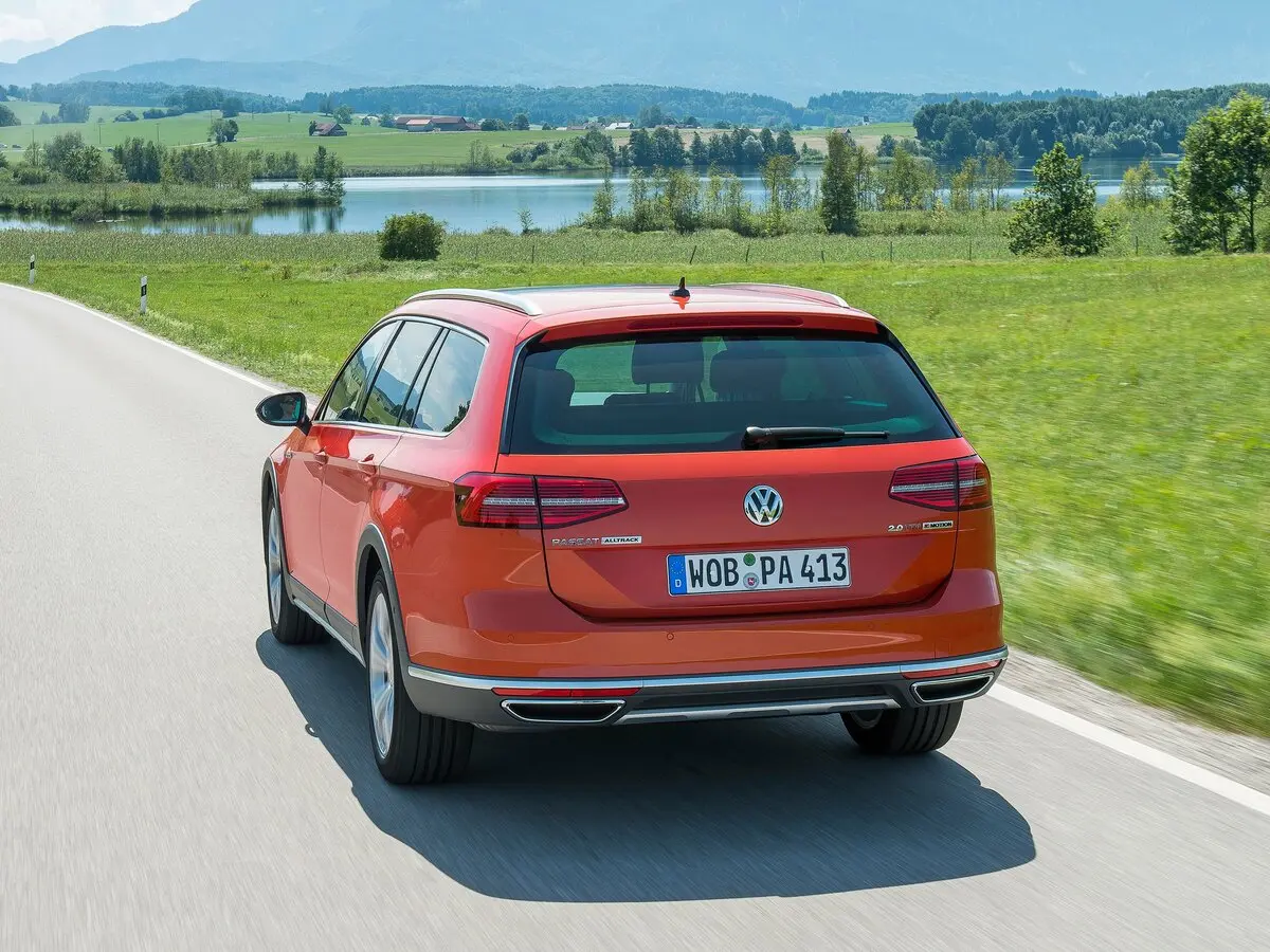 Volkswagen Passat B8 Универсал 5 дв. Alltrack — фото 4