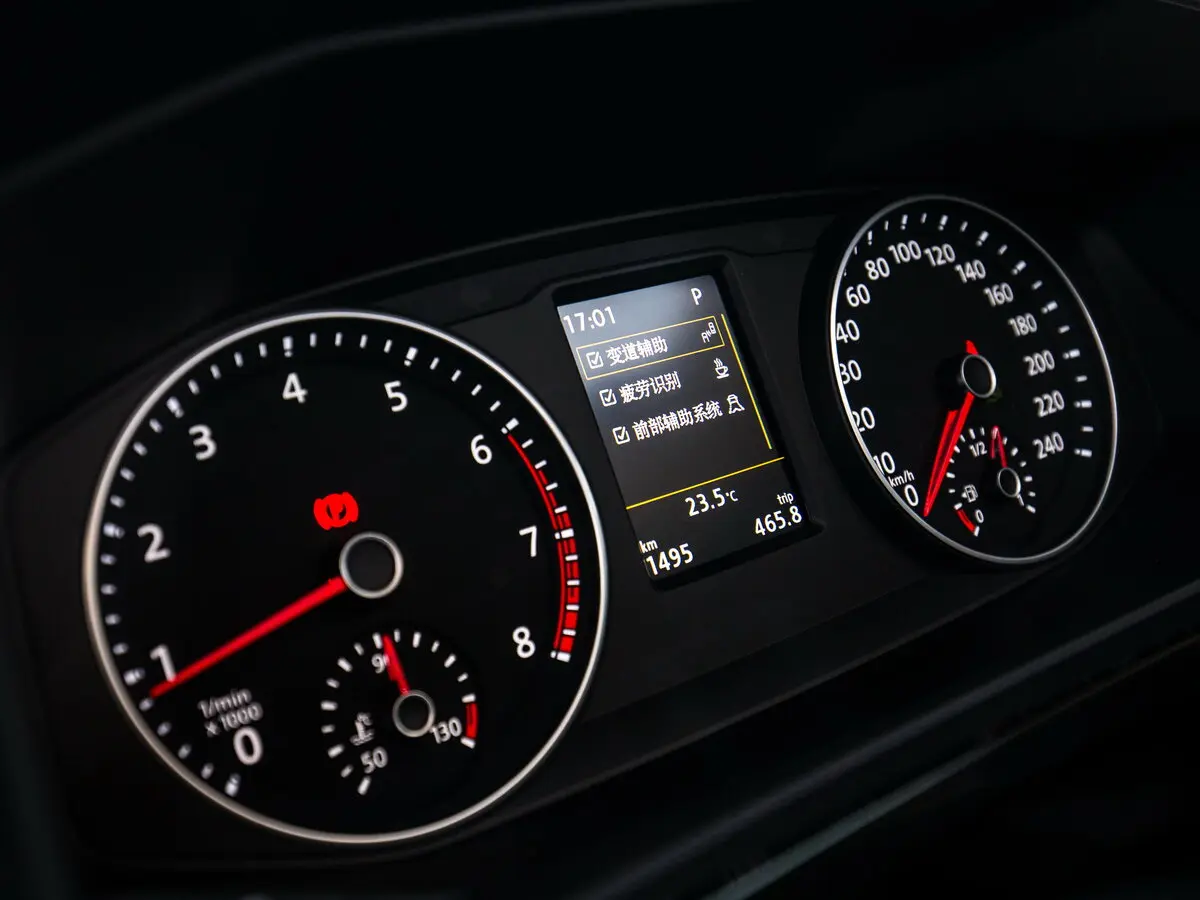 Volkswagen Caravelle T6 Минивэн Long — сүрөт 6