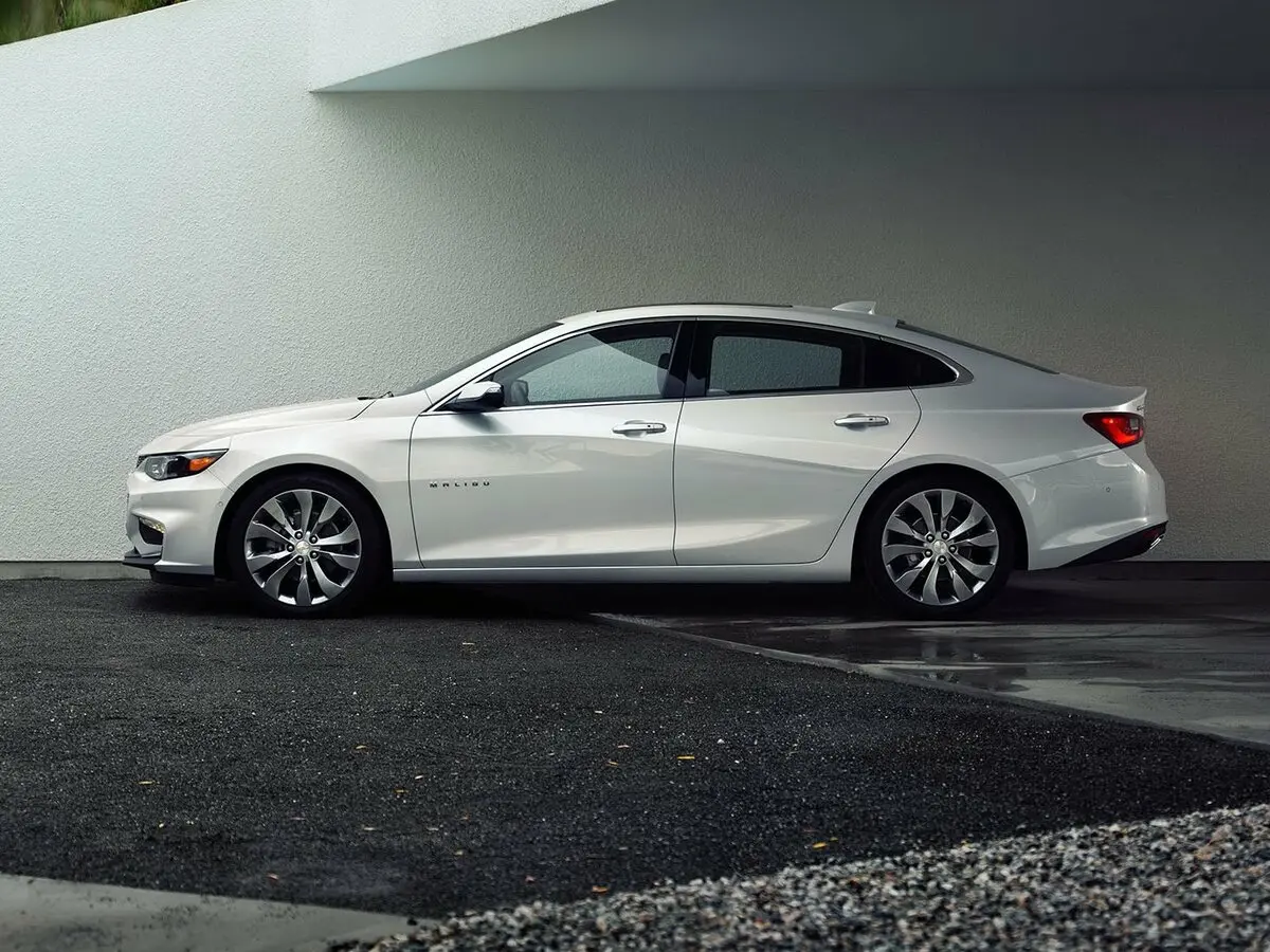 Chevrolet Malibu IX Седан — сүрөт 2