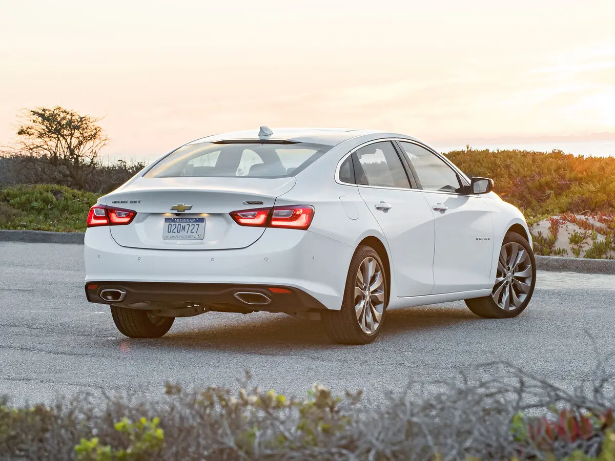 Chevrolet Malibu IX Седан — сүрөт 4