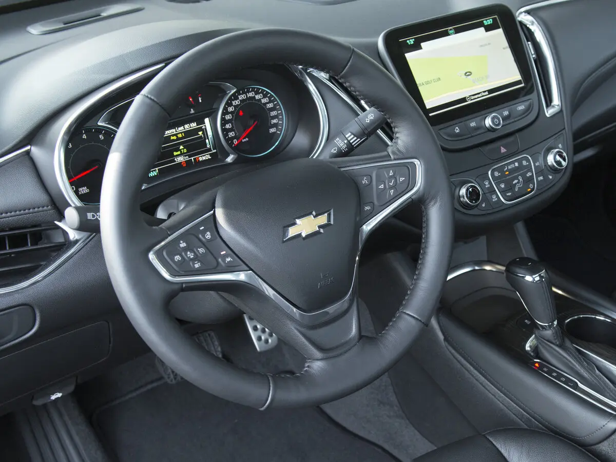 Chevrolet Malibu IX Седан — сүрөт 9
