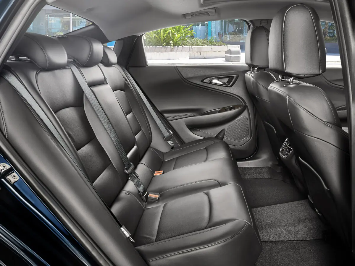 Chevrolet Malibu IX Седан — сүрөт 10