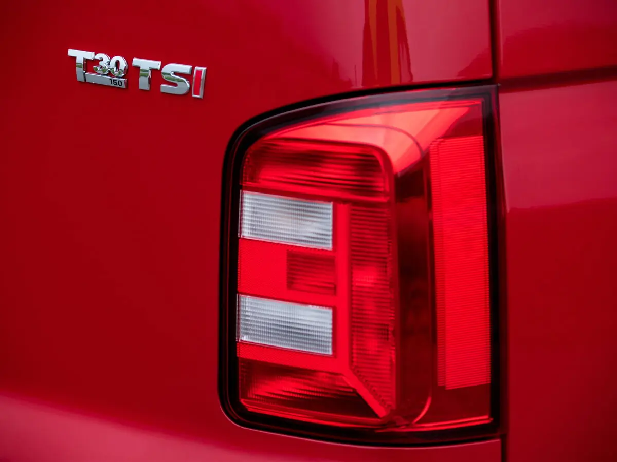 Volkswagen Transporter T6 Фургон — сүрөт 10