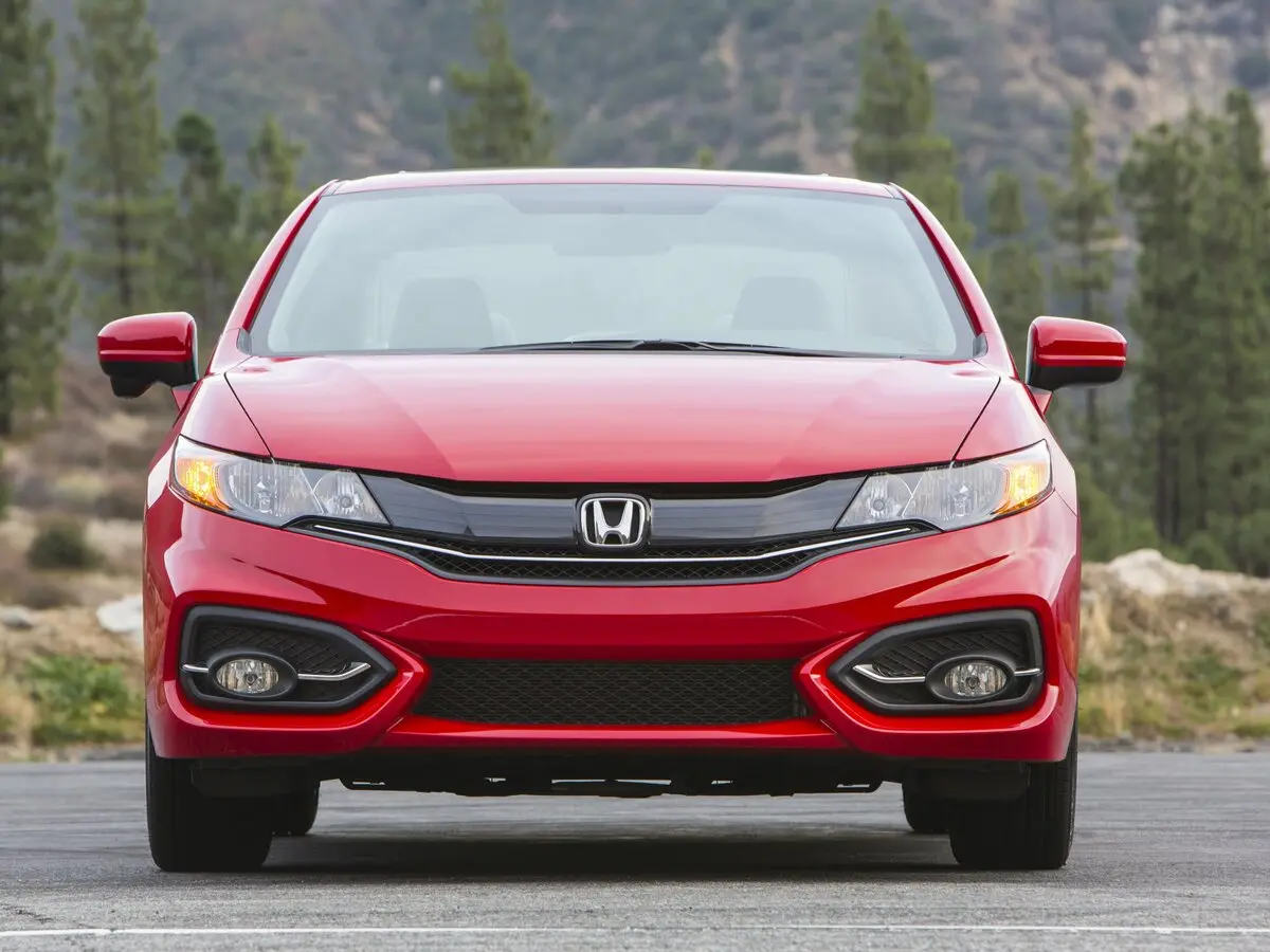 Honda Civic IX Рестайлинг Купе — фото 3