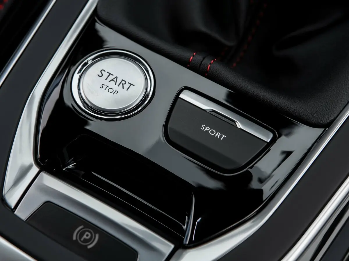 Peugeot 308 GTi I Хэтчбек 5 дв. — сүрөт 14