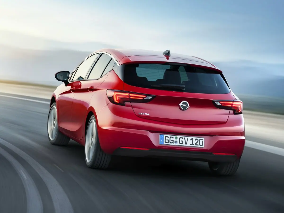 Opel Astra K Хэтчбек 5 дв. — фото 4
