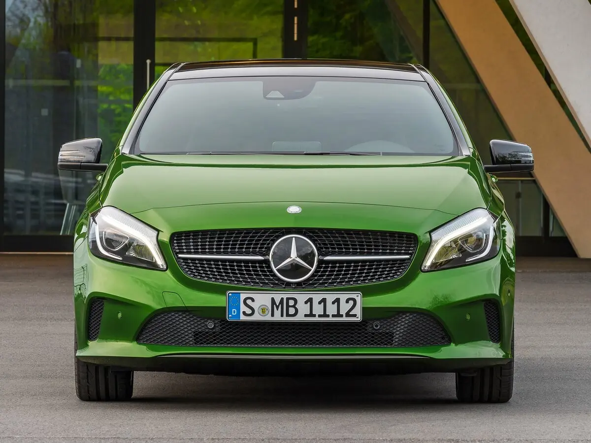 Mercedes-Benz A-Класс III (W176) Рестайлинг Хэтчбек 5 дв. — photo 3