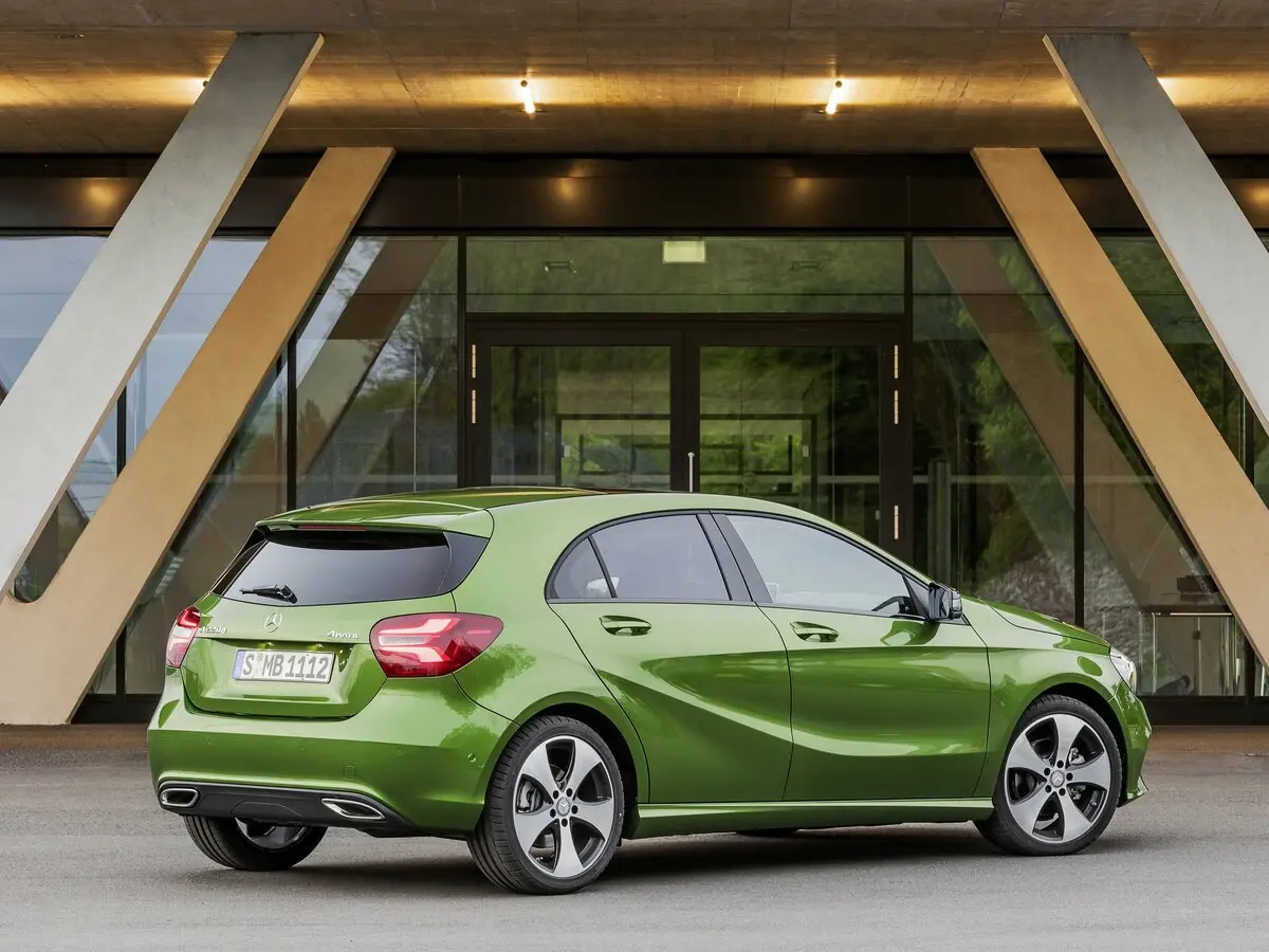 Mercedes-Benz A-Класс III (W176) Рестайлинг Хэтчбек 5 дв. — photo 5