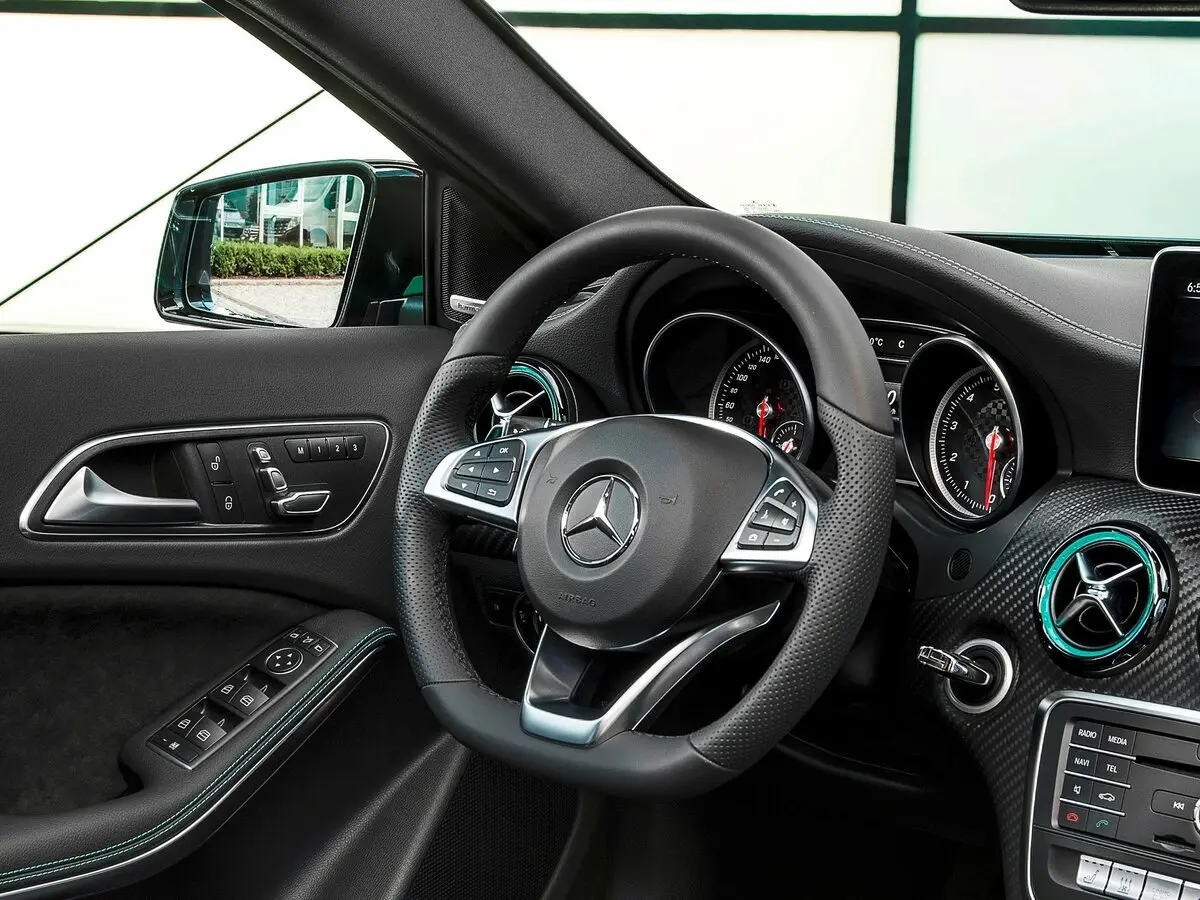 Mercedes-Benz A-Класс III (W176) Рестайлинг Хэтчбек 5 дв. — photo 8