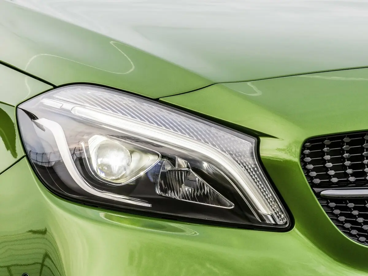 Mercedes-Benz A-Класс III (W176) Рестайлинг Хэтчбек 5 дв. — photo 9