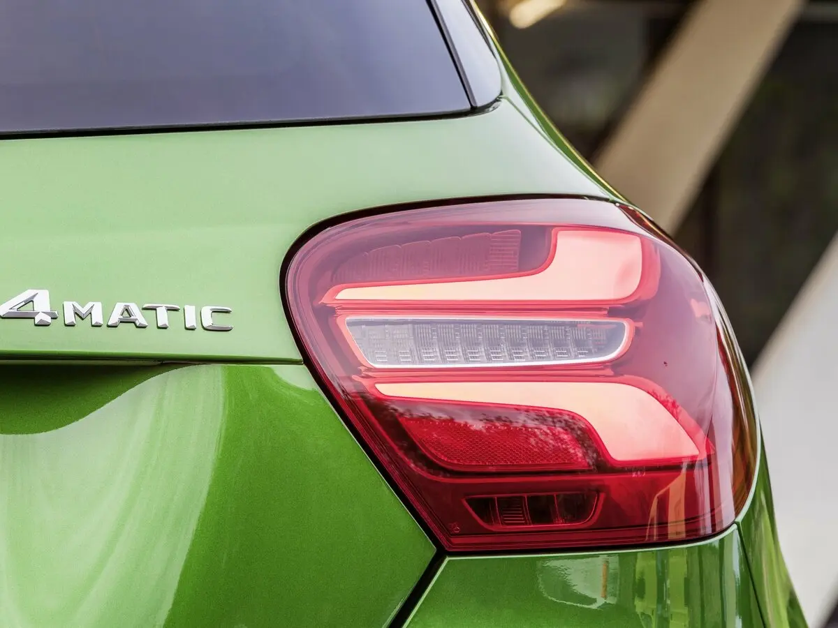 Mercedes-Benz A-Класс III (W176) Рестайлинг Хэтчбек 5 дв. — photo 10