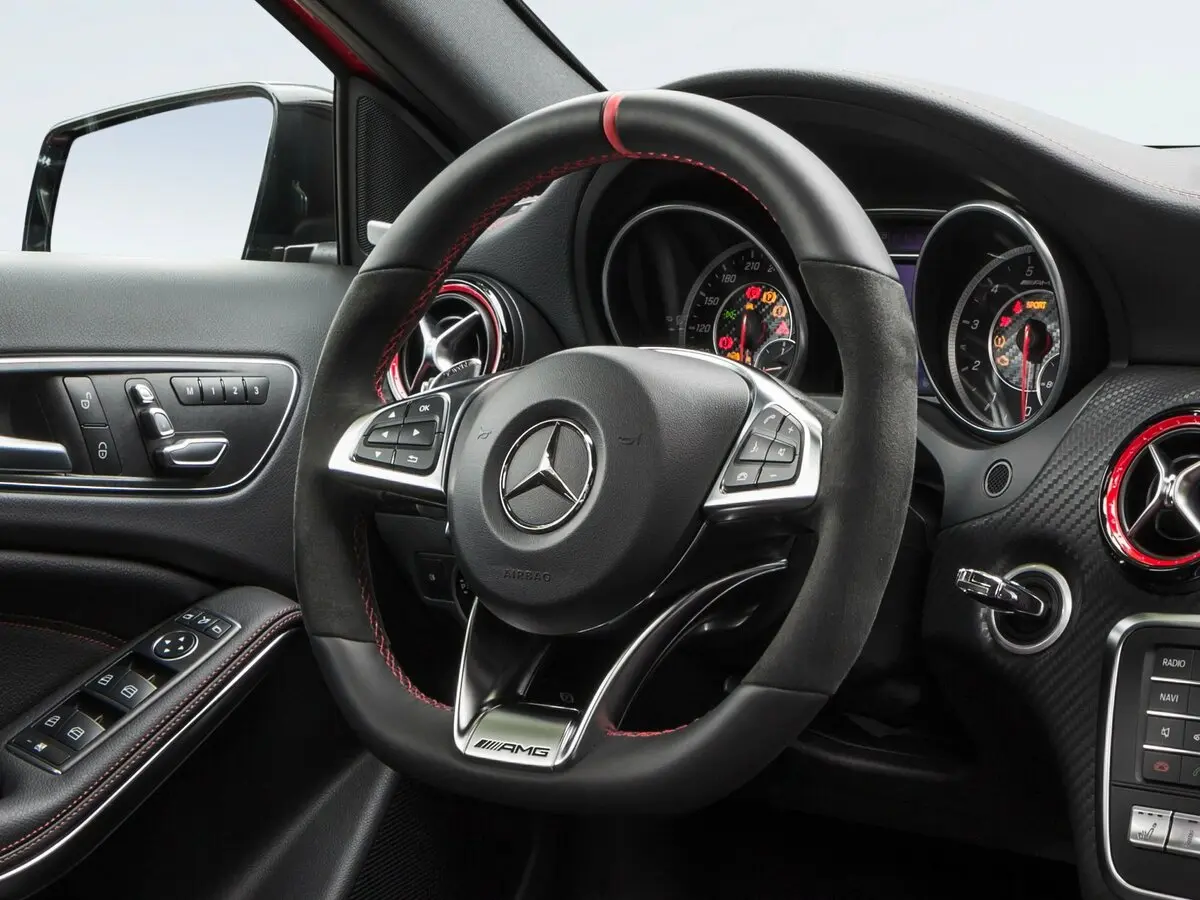 Mercedes-Benz A-Класс AMG I (W176) Рестайлинг Хэтчбек 5 дв. — сүрөт 8