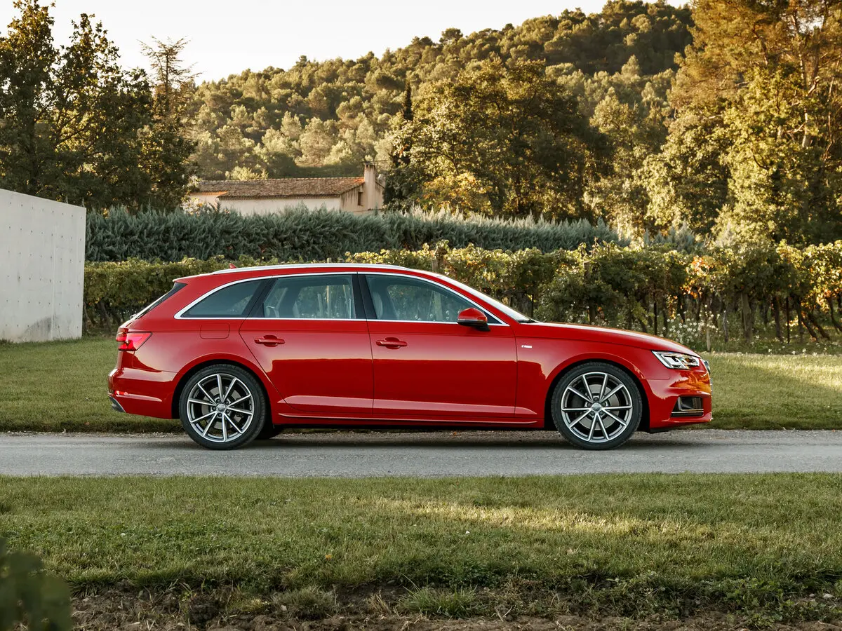 Audi A4 V (B9) Универсал 5 дв. — photo 2