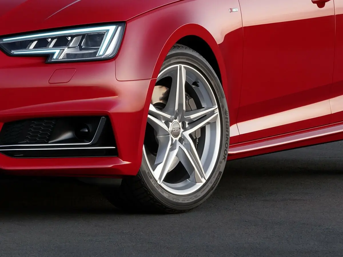 Audi A4 V (B9) Универсал 5 дв. — photo 13