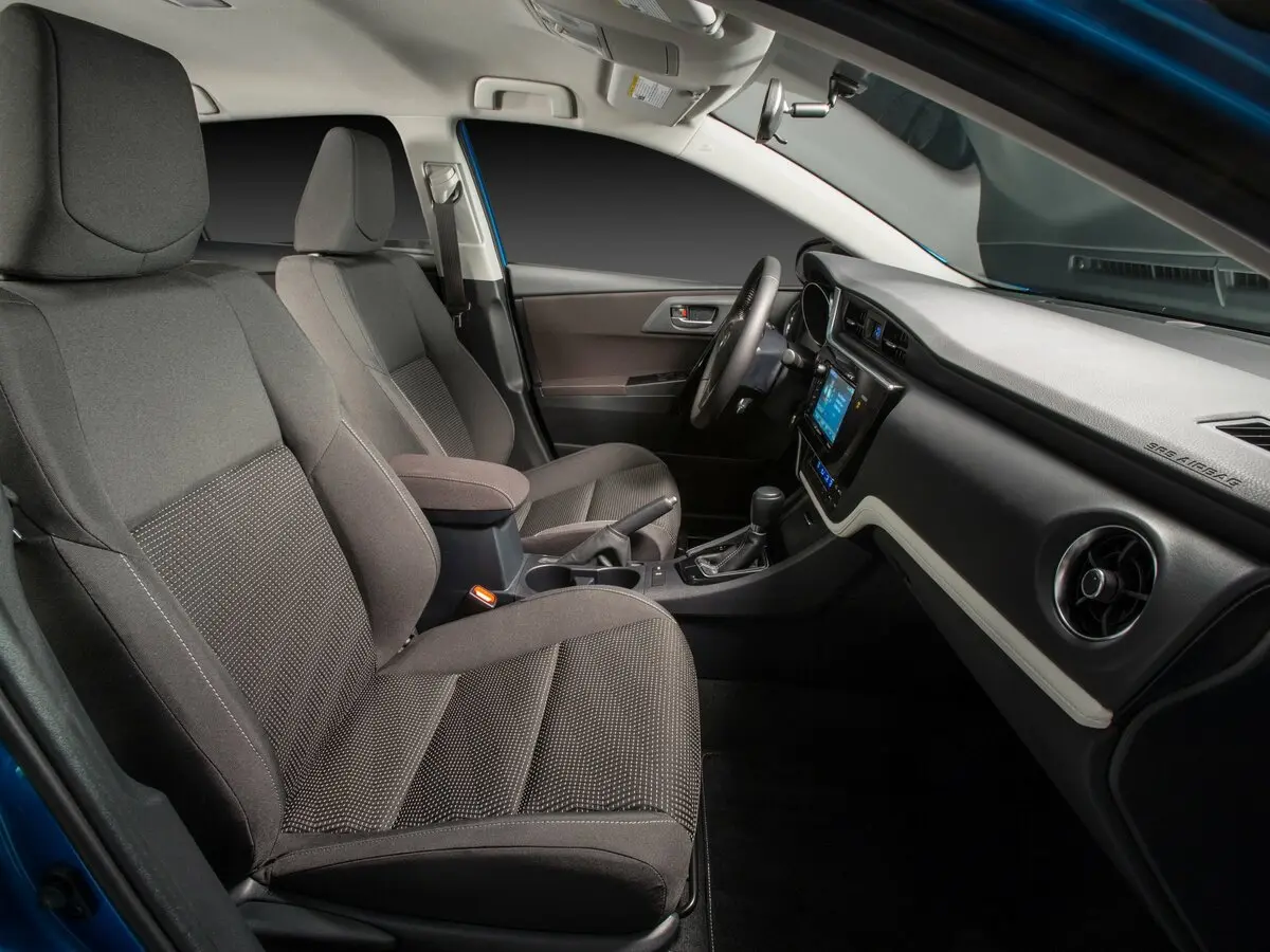 Scion iM 2015 – 2016 Хэтчбек 5 дв. — photo 7