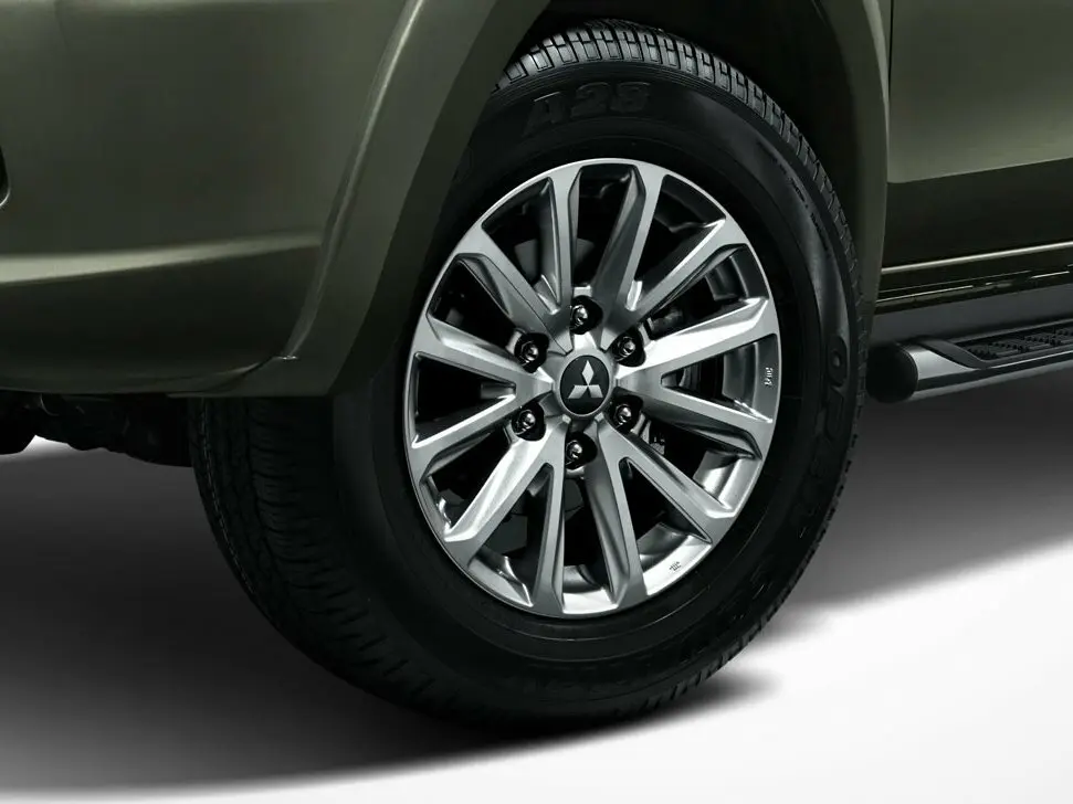 Mitsubishi Triton V Пикап Двойная кабина — сүрөт 12