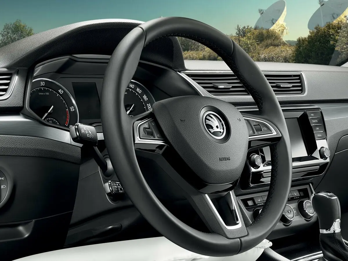 Skoda Superb III Универсал 5 дв. — 照片 8