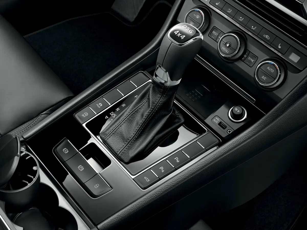 Skoda Superb III Универсал 5 дв. — 照片 10