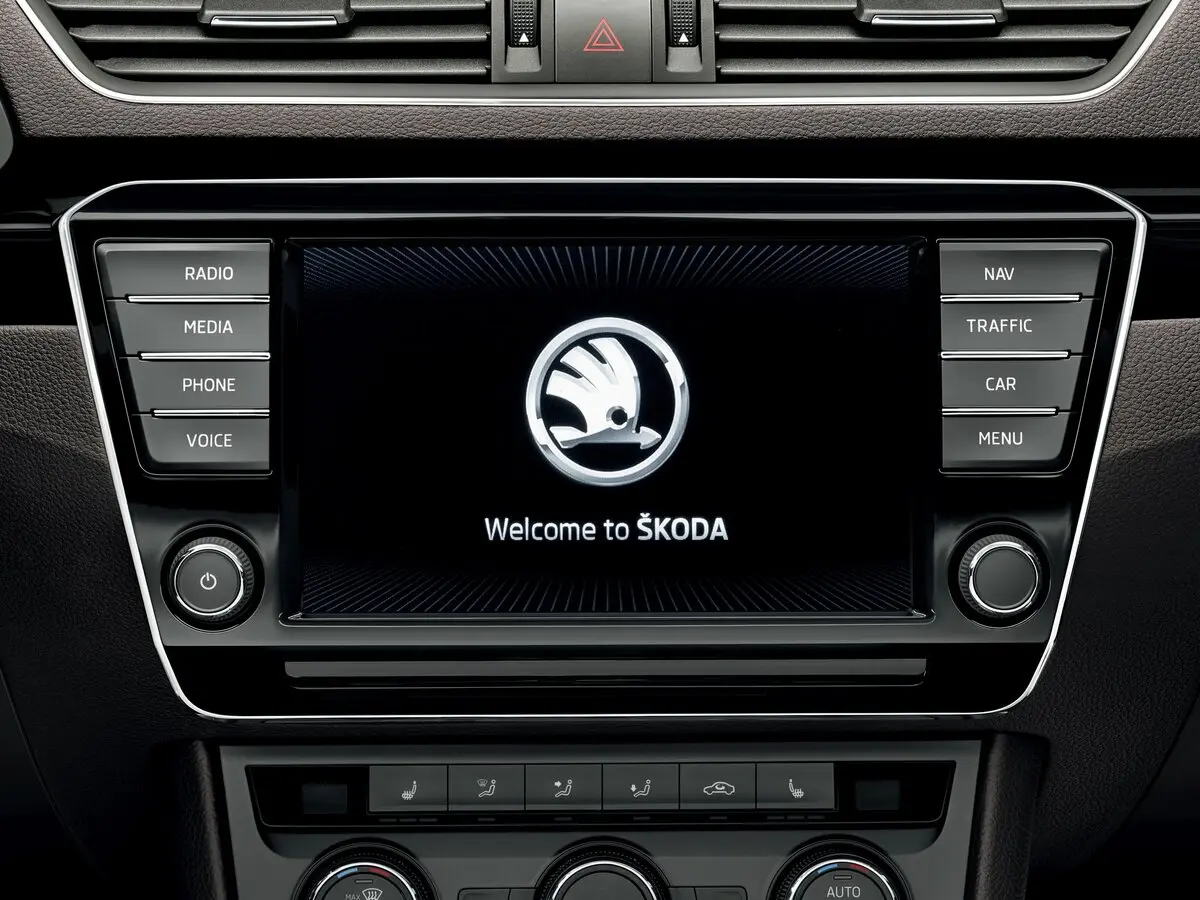 Skoda Superb III Универсал 5 дв. — 照片 14