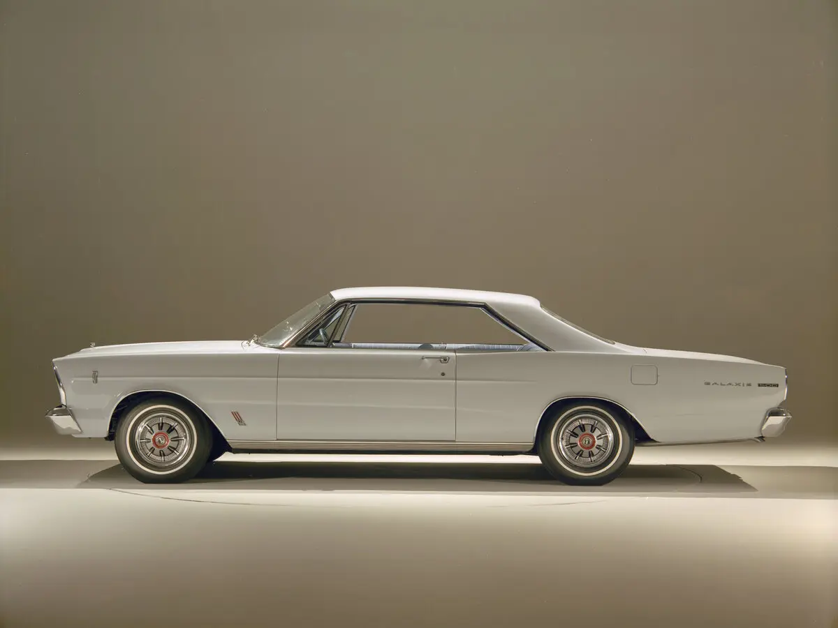 Ford Galaxie III Купе — photo 3