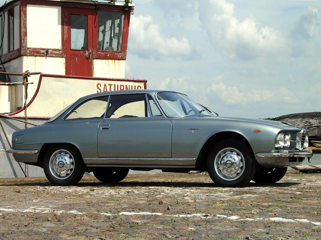 Alfa Romeo 2600 I Купе Sprint — фото 2
