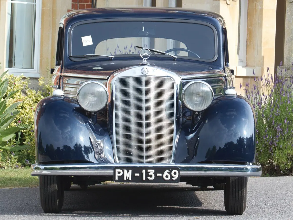 Mercedes-Benz W136 1936 – 1955 Седан — сүрөт 3