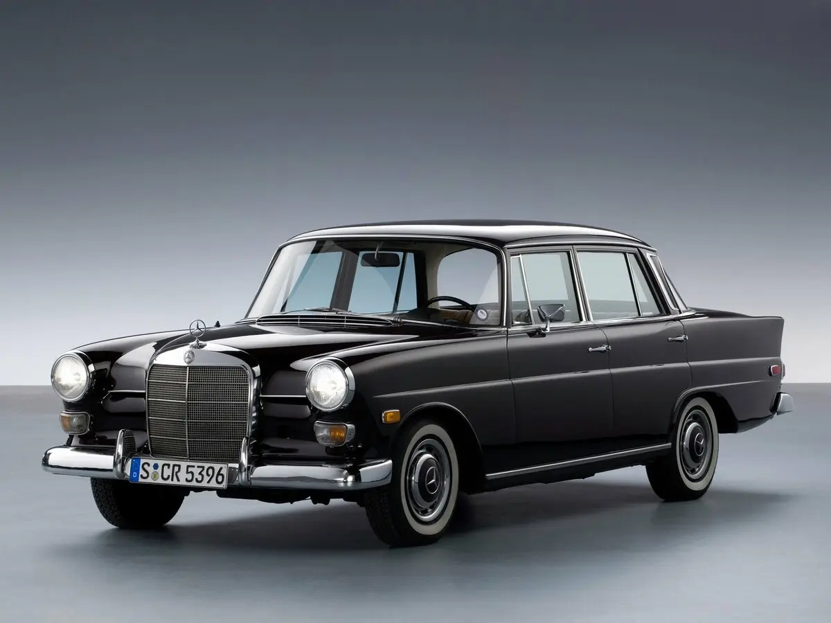 Mercedes-Benz W110 Second Series