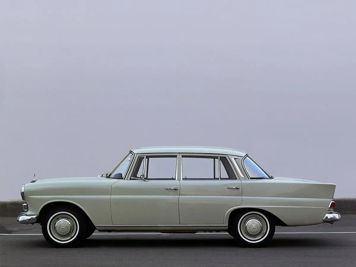 Mercedes-Benz W110 Second Series Седан — сүрөт 2