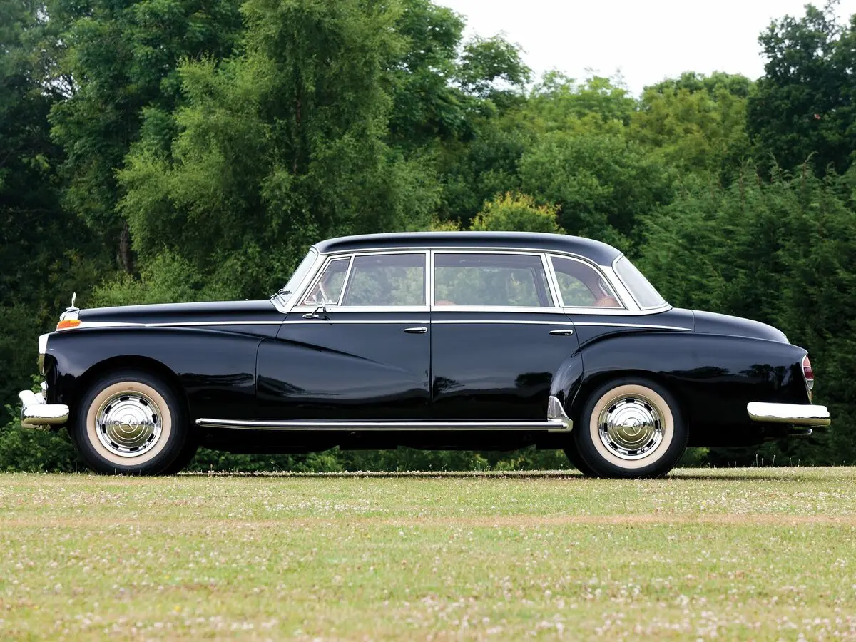 Mercedes-Benz W189 1957 – 1962 Седан — сүрөт 2