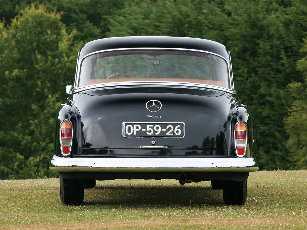 Mercedes-Benz W189 1957 – 1962 Седан — сүрөт 4