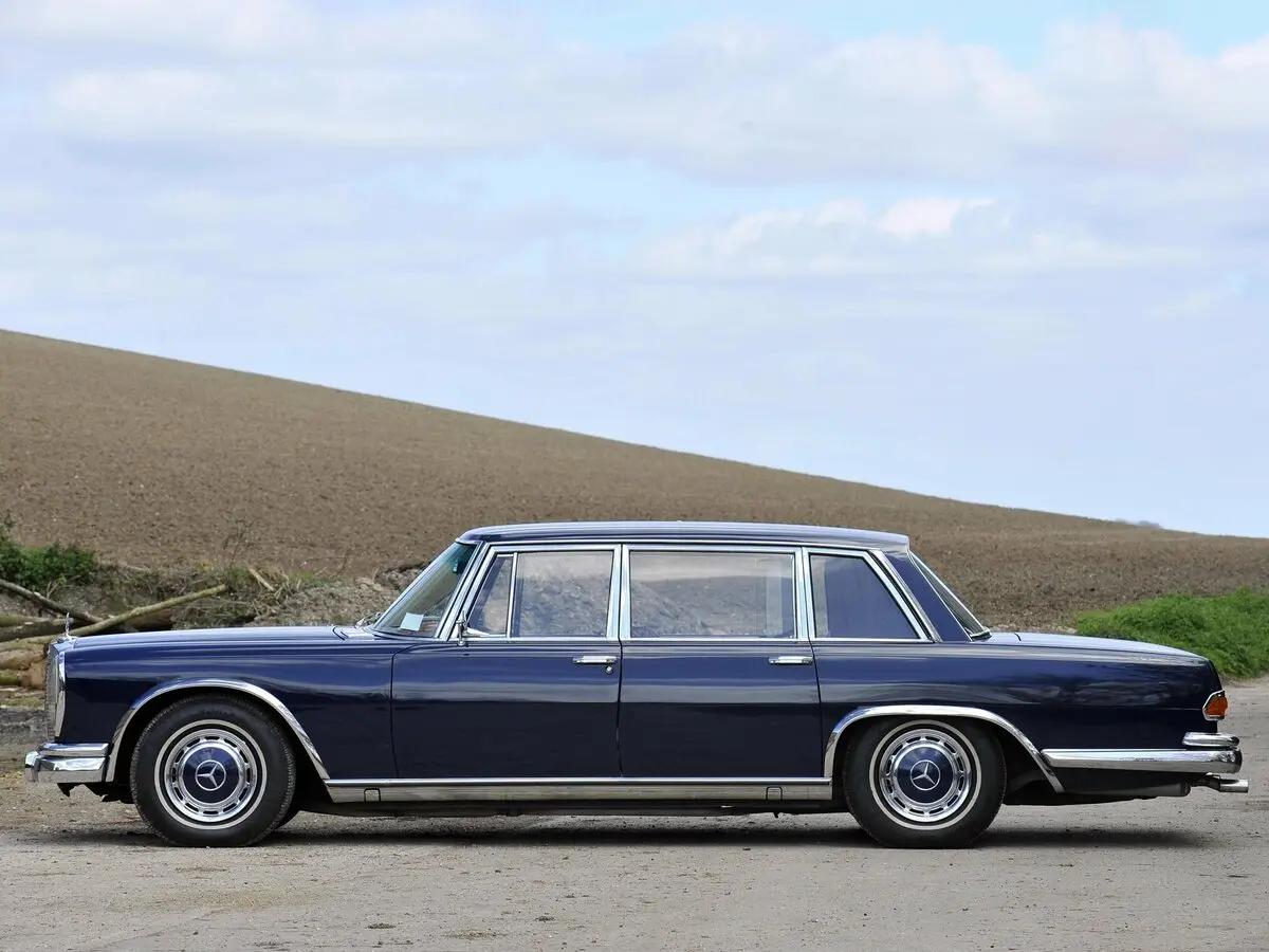 Mercedes-Benz W100 1964 – 1981 Седан — 照片 2