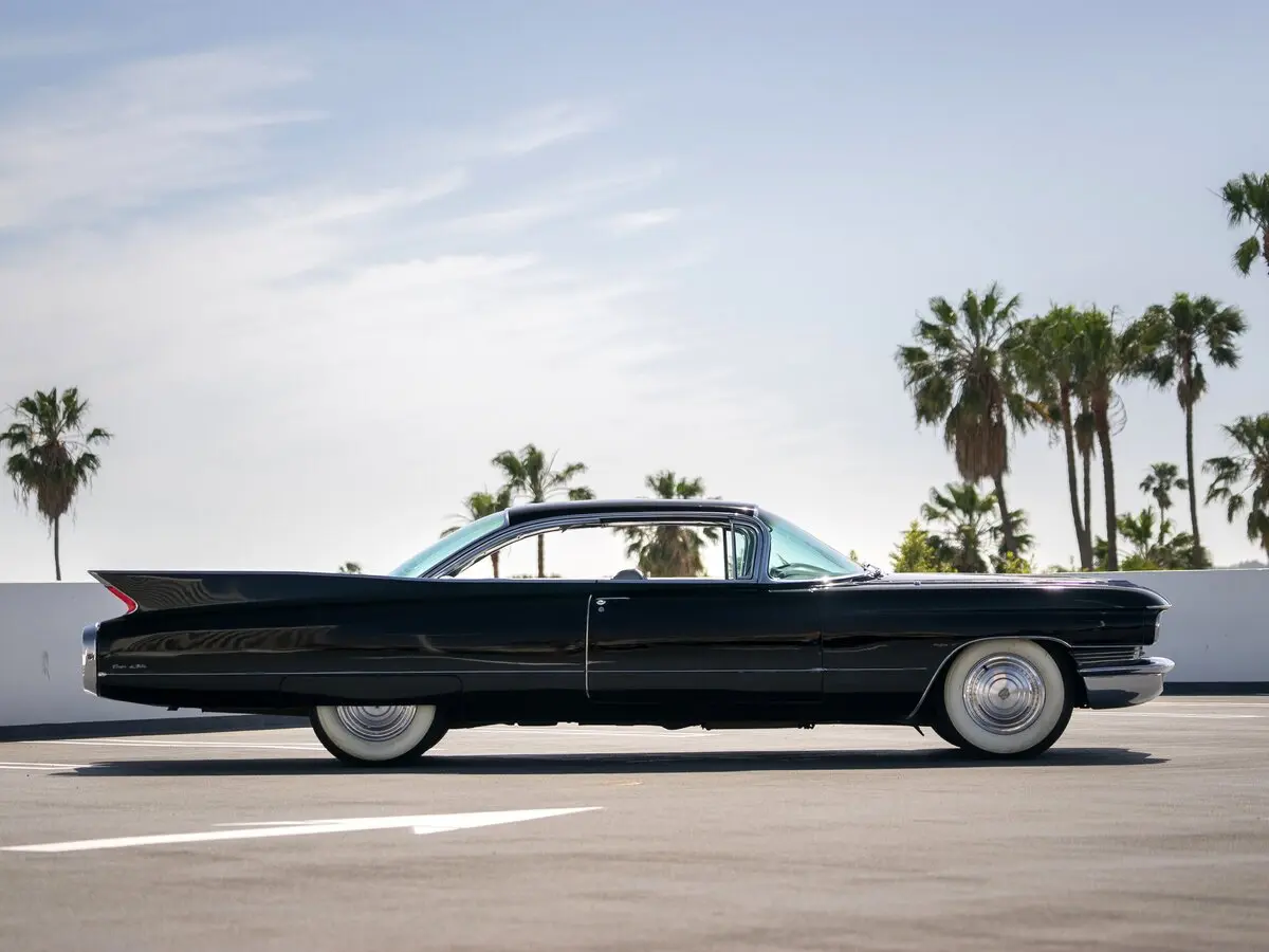 Cadillac DeVille I Купе — сүрөт 2