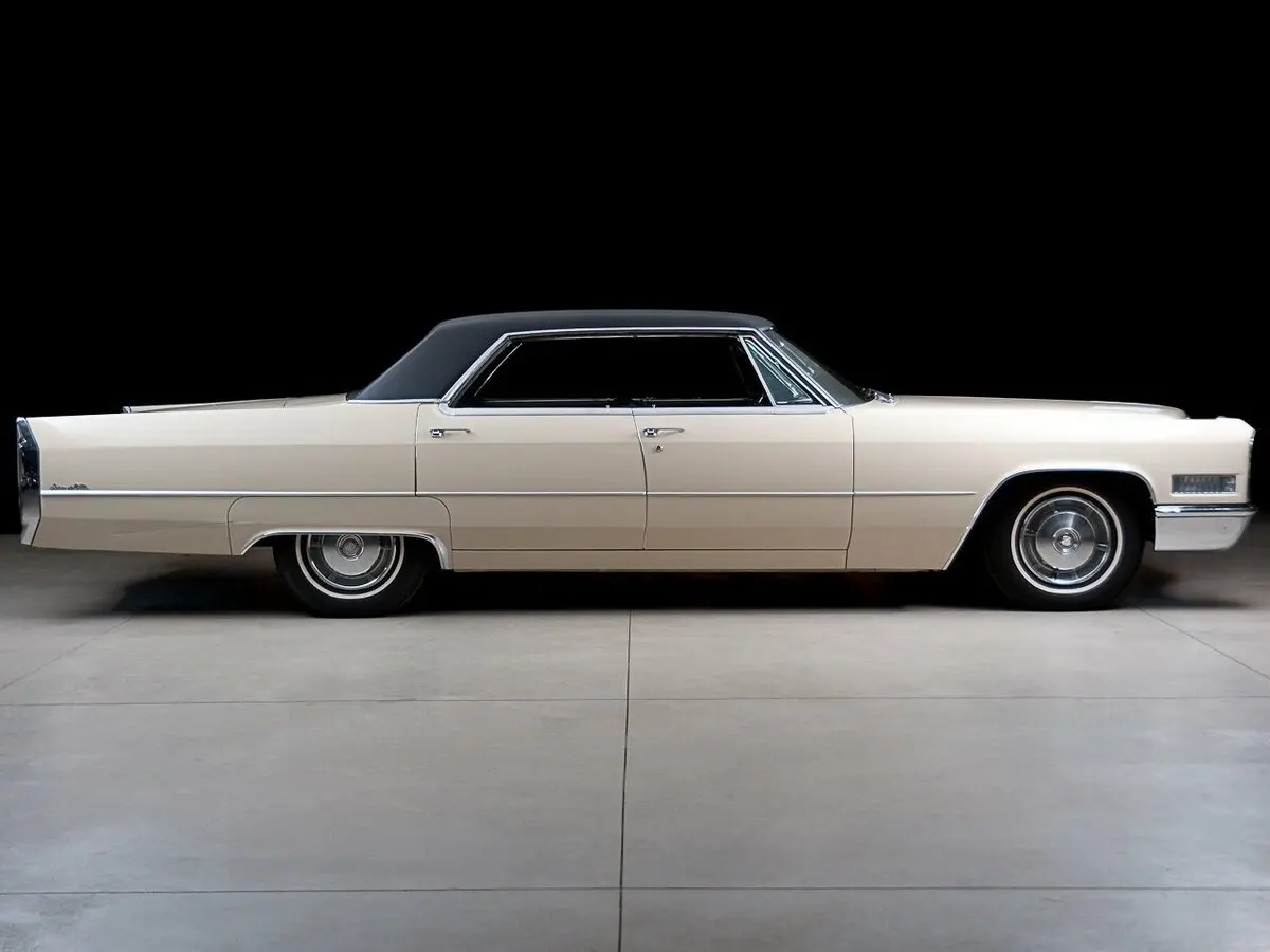 Cadillac DeVille III Седан — photo 2