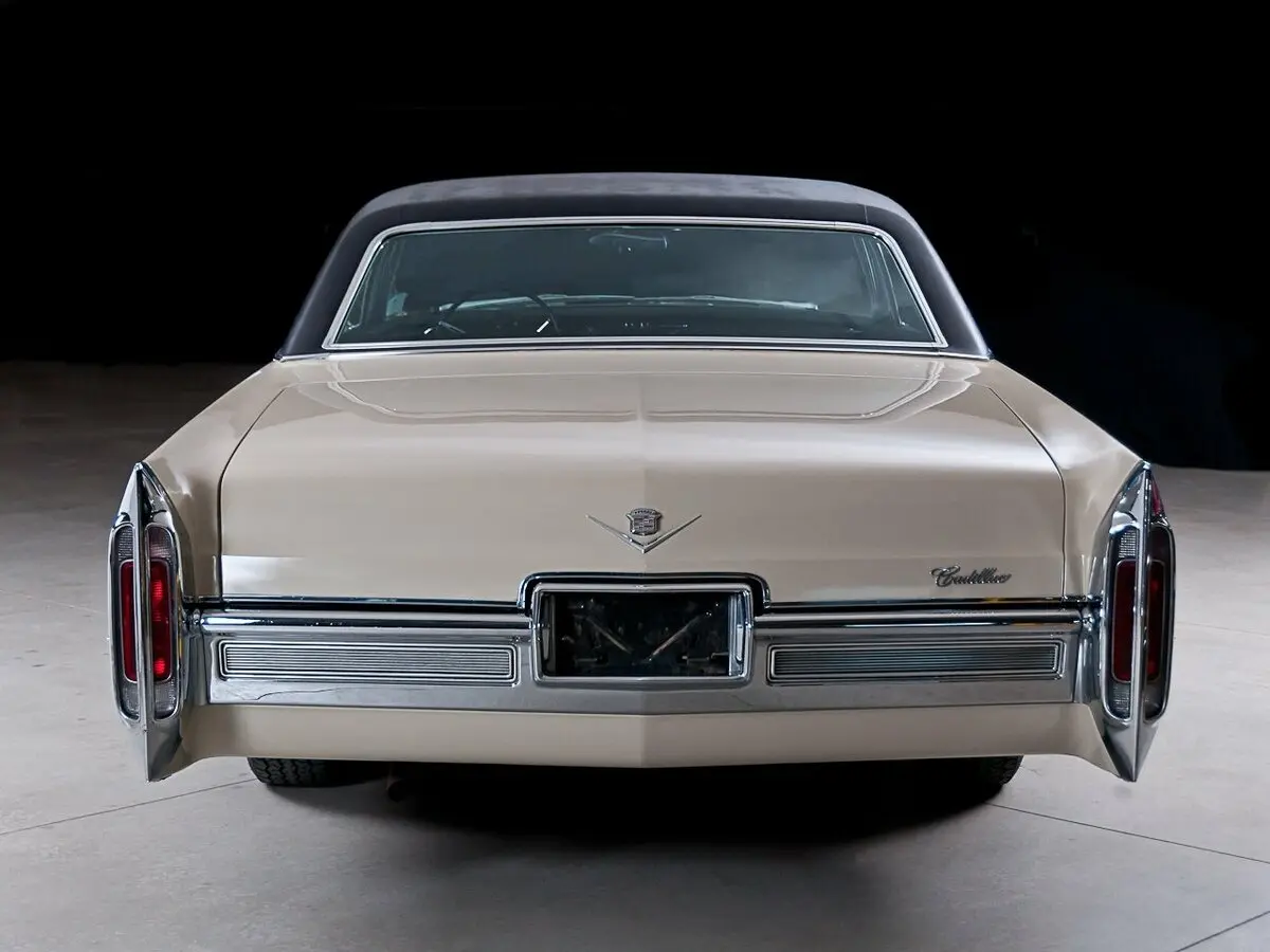 Cadillac DeVille III Седан — photo 4