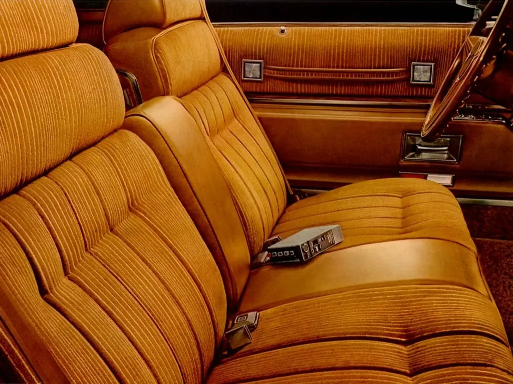 Cadillac DeVille IV Купе-хардтоп — сүрөт 5