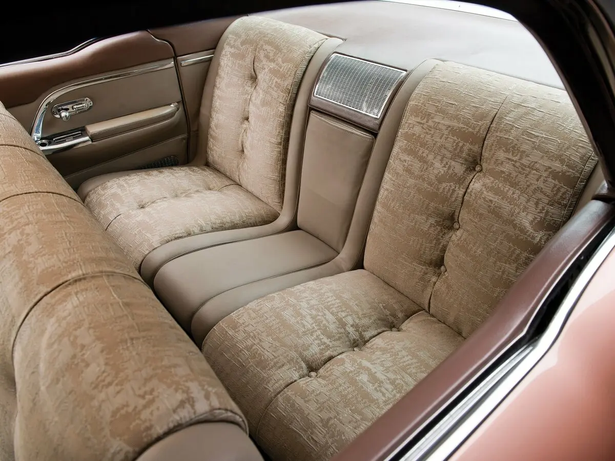 Cadillac Eldorado III Рестайлинг Седан Brougham — сүрөт 8