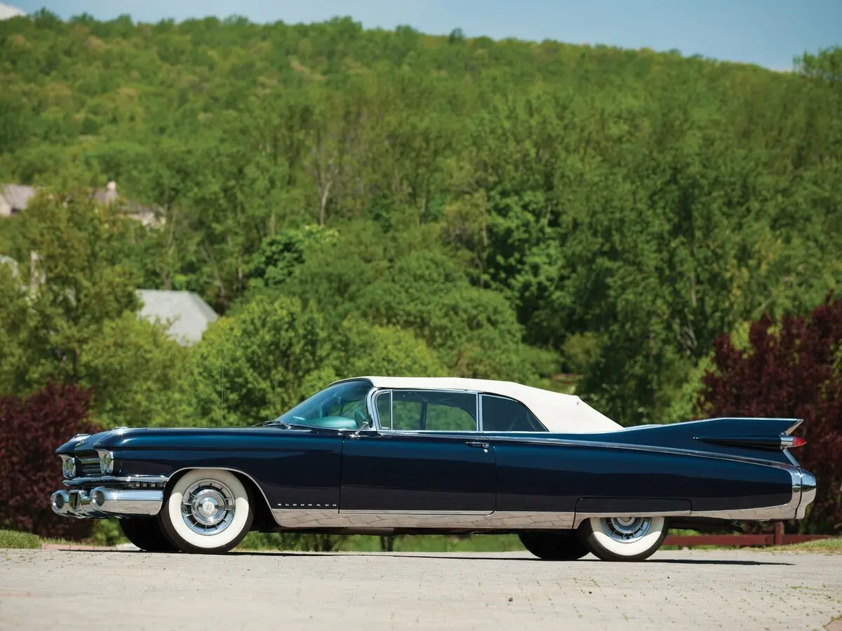 Cadillac Eldorado IV Кабриолет Biarritz — сүрөт 2