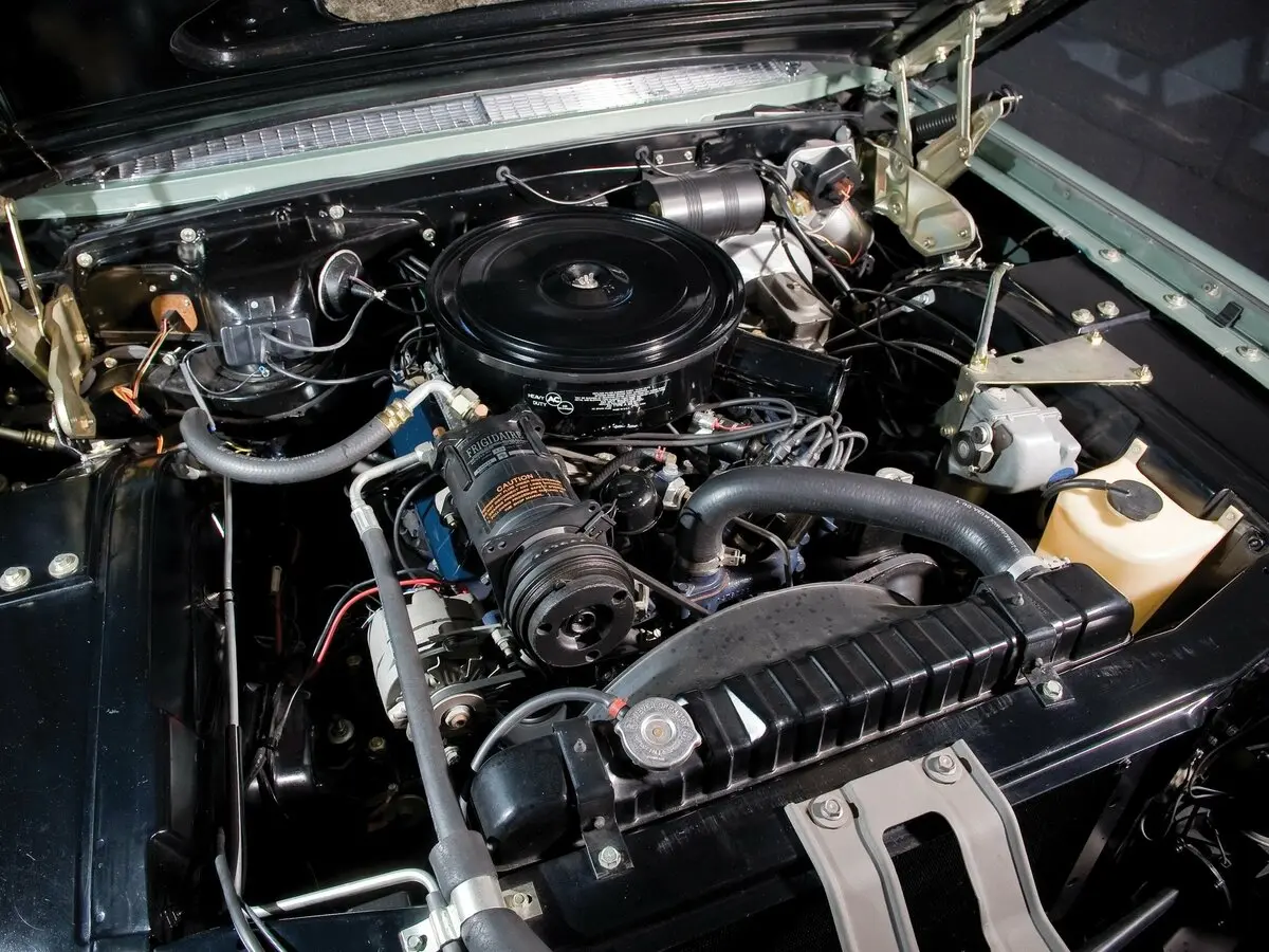 Cadillac Fleetwood 75 Series Седан — сүрөт 8