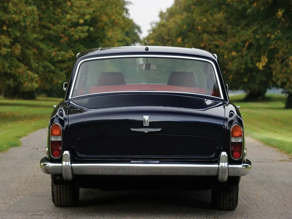 Rolls-Royce Silver Shadow 1965 – 1980 Седан — фото 3