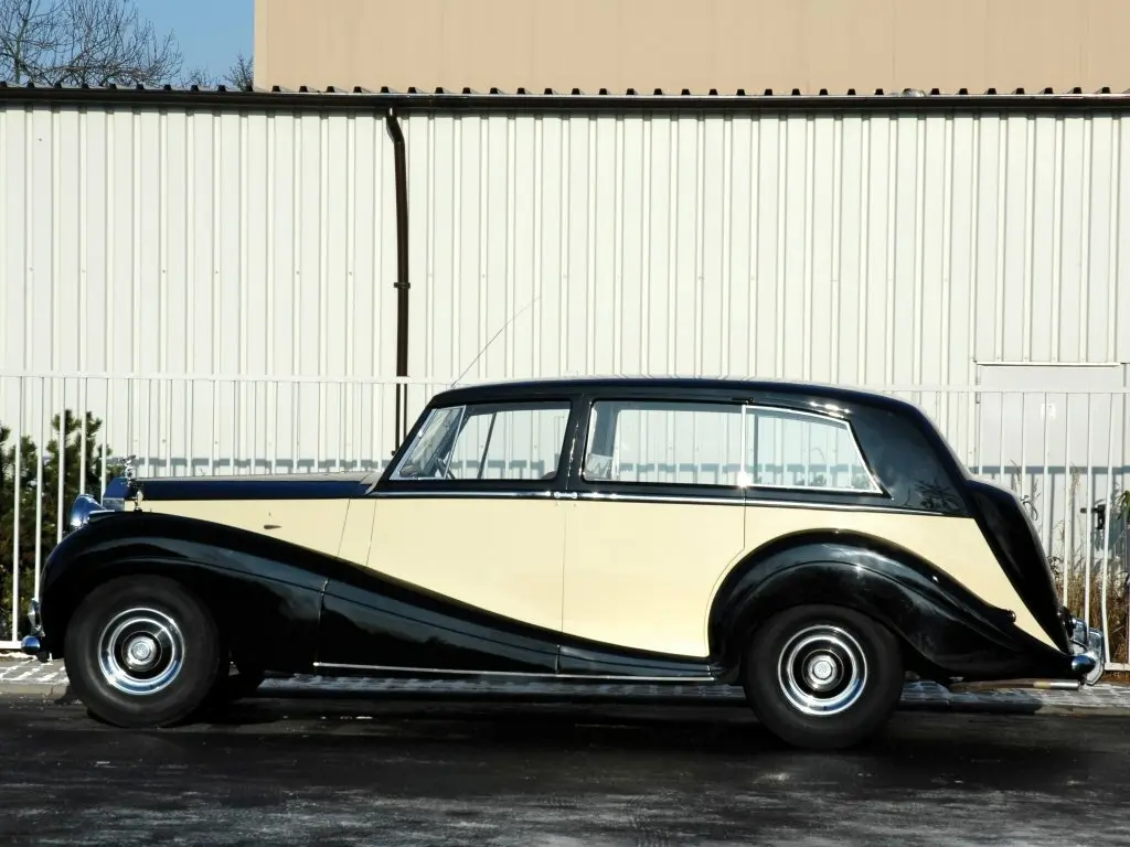 Rolls-Royce Silver Wraith 1946 – 1959 Седан — сүрөт 2