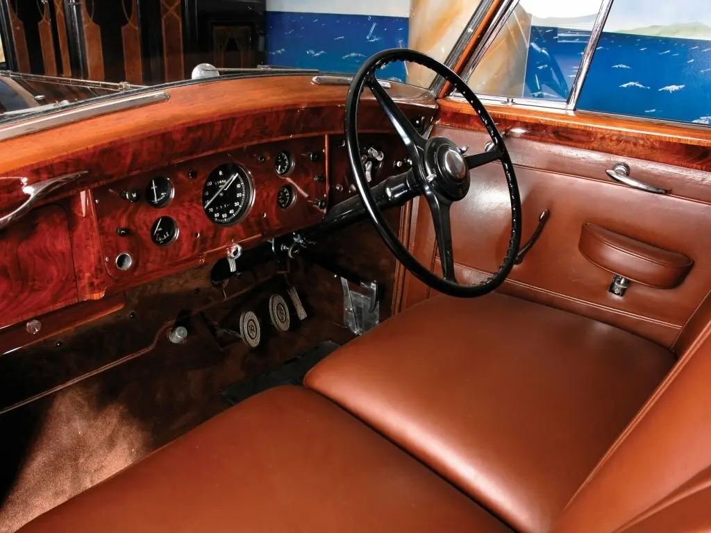 Rolls-Royce Silver Wraith 1946 – 1959 Седан — сүрөт 4