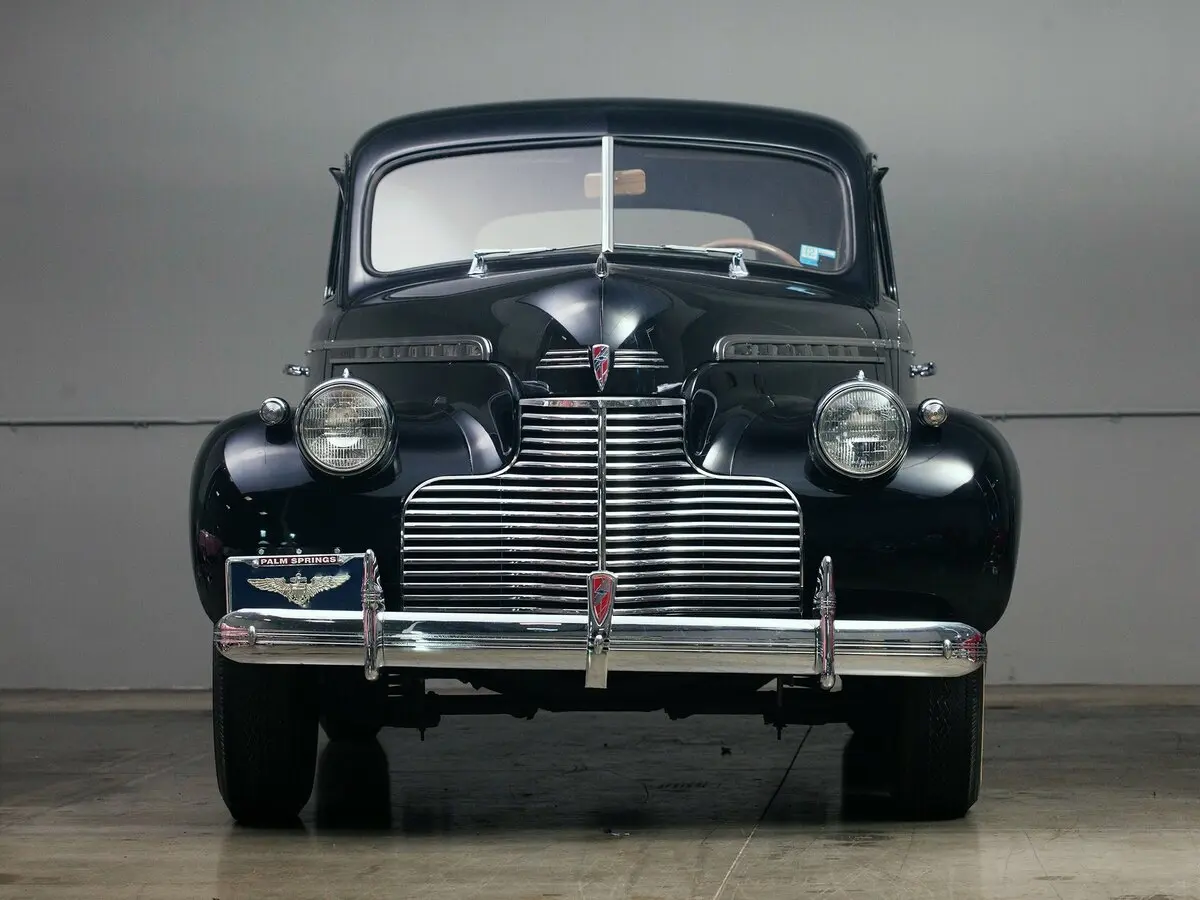 Chevrolet Special DeLuxe 1941 – 1948 Седан — сүрөт 3